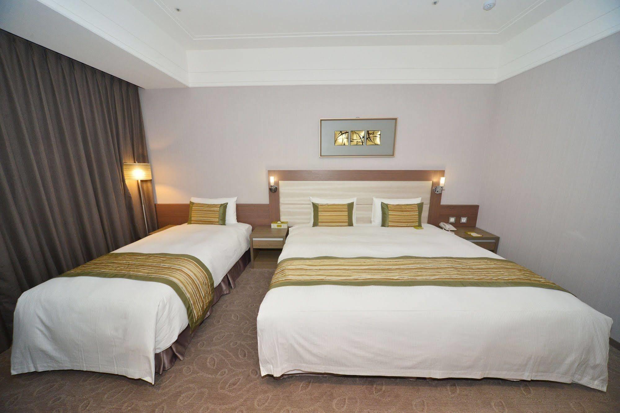Grace Hotel Zhonghe Zhonghe  Exterior photo